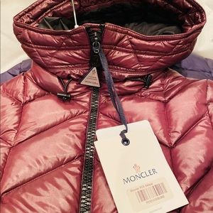 Moncler "Badete" Short Hooded Puffer Coat